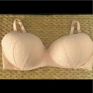 Victoria’s Secret Wireless Bra with Lace